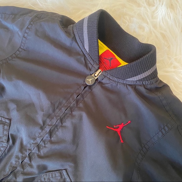 Retro Baby Jordan Chicago Ones Coat🏀 - Picture 3 of 6